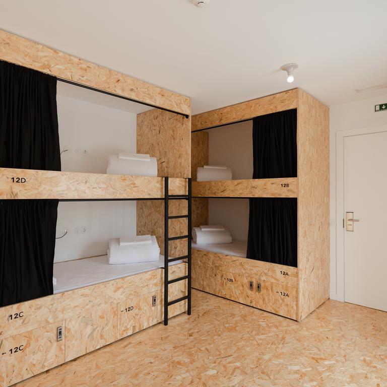 Hostel Conii & Suites Algarve Quarteira Luaran gambar
