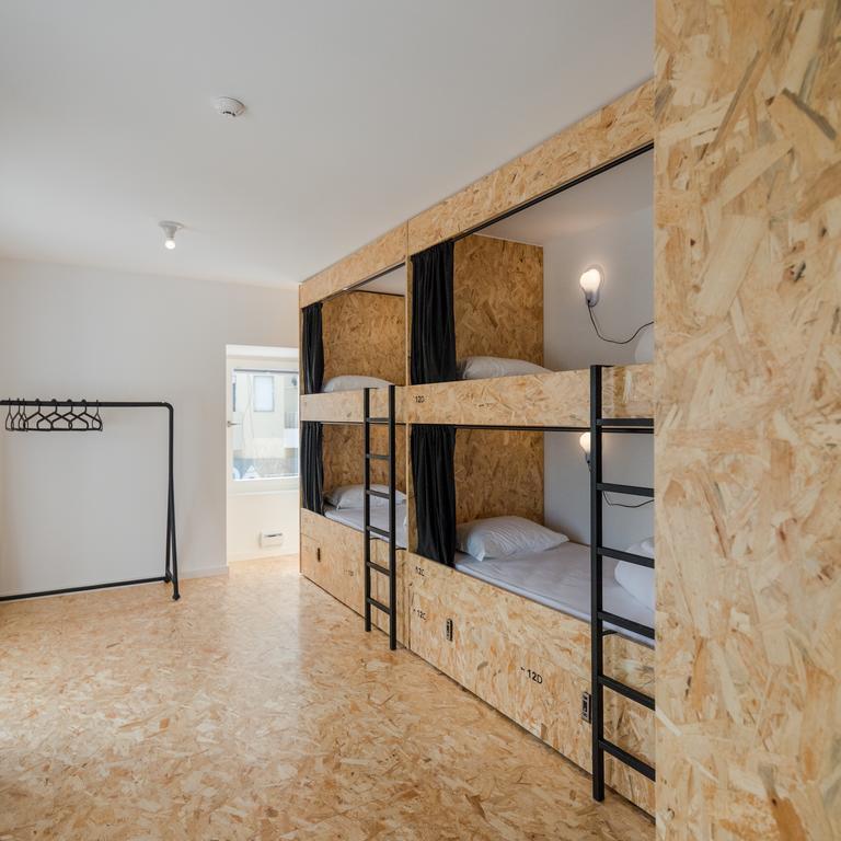 Hostel Conii & Suites Algarve Quarteira Luaran gambar
