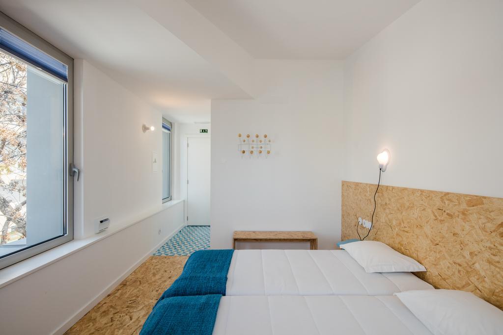 Hostel Conii & Suites Algarve Quarteira Luaran gambar