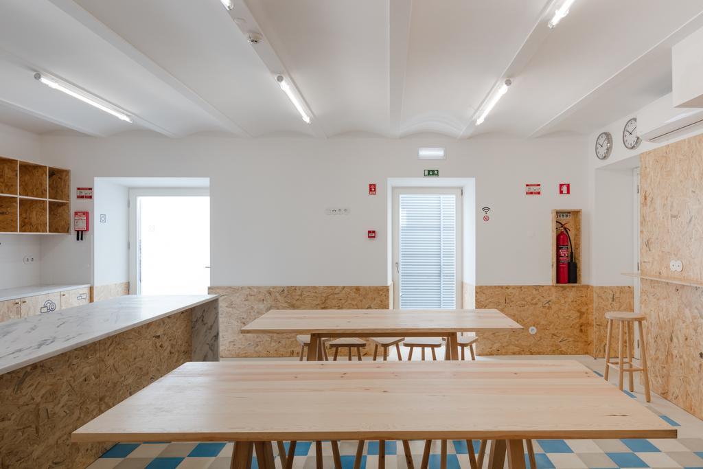 Hostel Conii & Suites Algarve Quarteira Luaran gambar