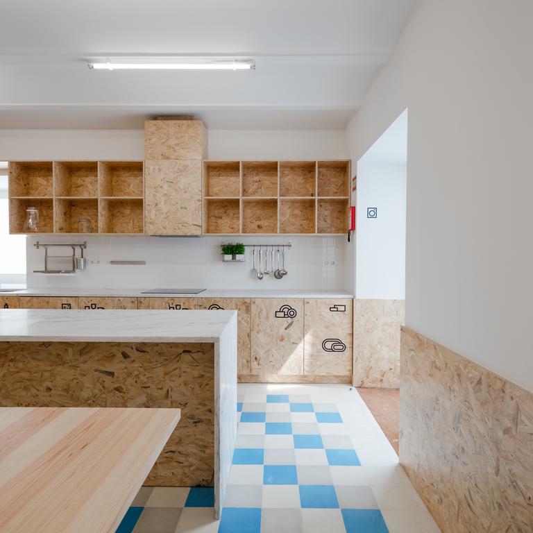 Hostel Conii & Suites Algarve Quarteira Luaran gambar