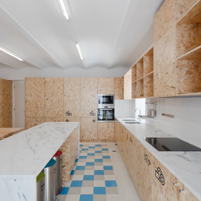 Hostel Conii & Suites Algarve Quarteira Luaran gambar